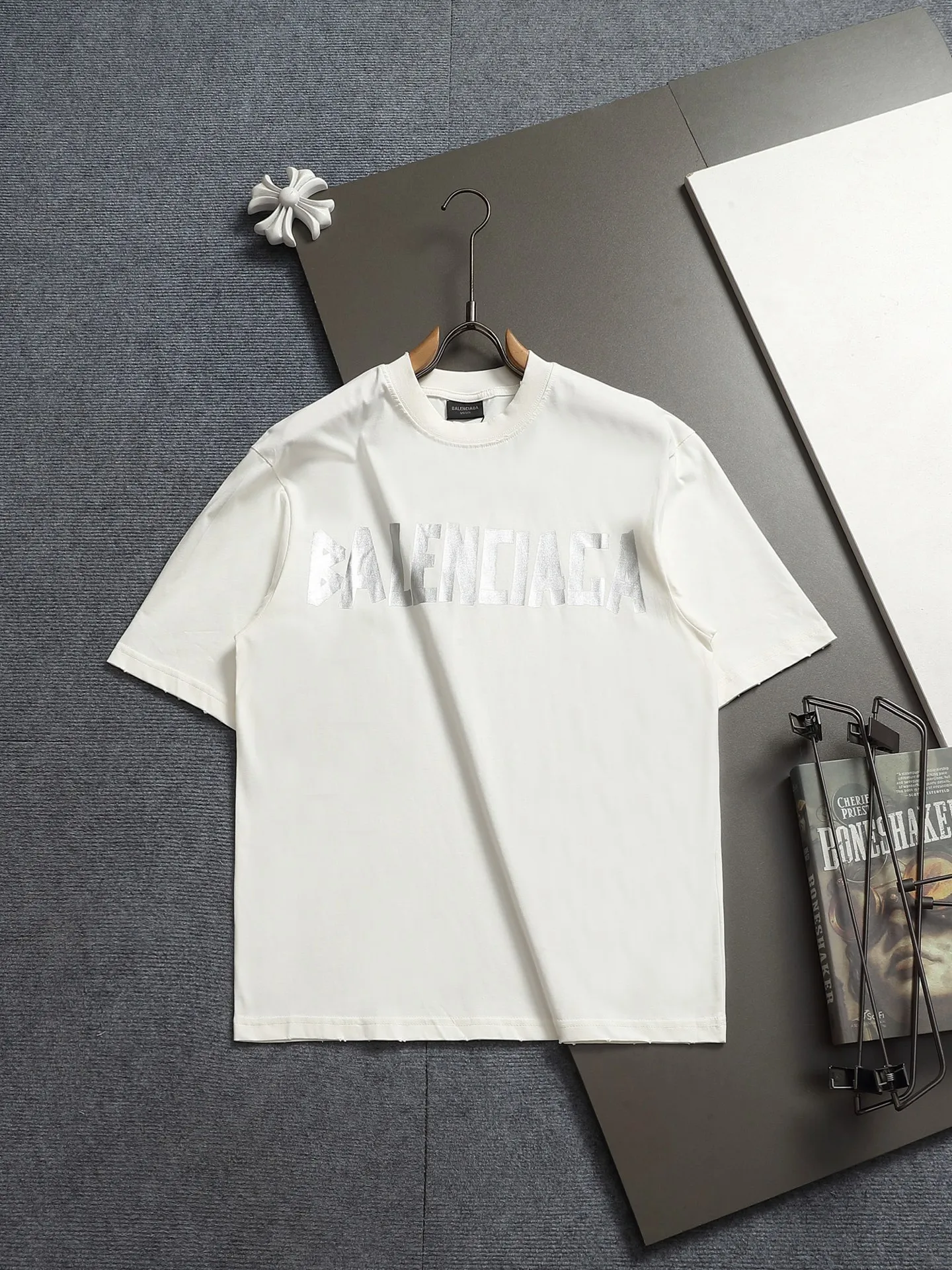BALENCIAGA 2026 Logo ， Retro Same Style T 320 Versatile : Black Size：XS S M L
